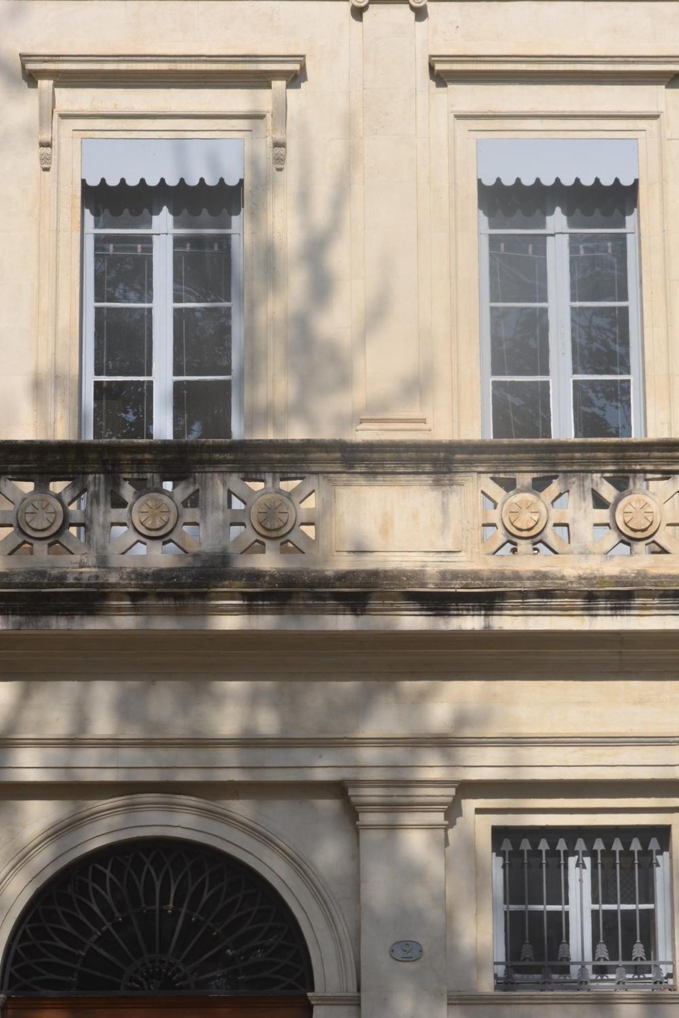 Hotel Concorde - Centre Ville De Nîmes Exteriér fotografie